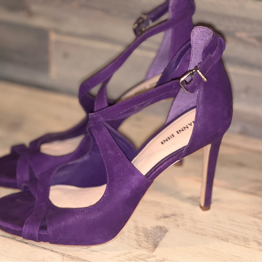Purple pumps gently worn one time